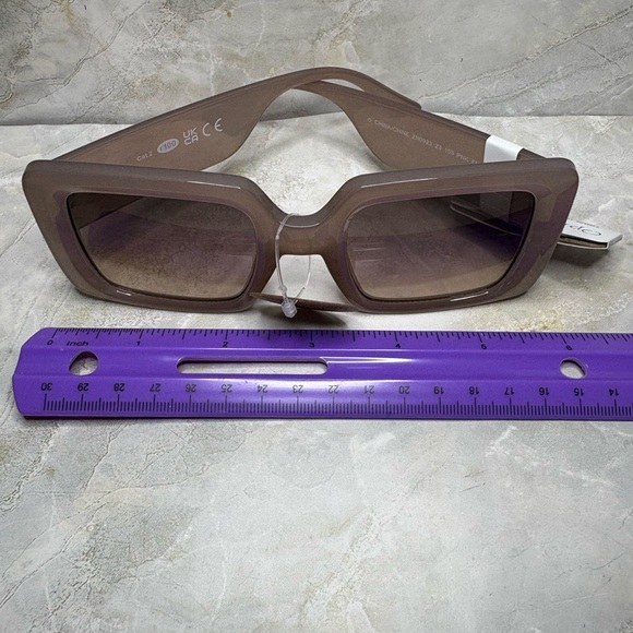 🌞Sunglasses*Ophelia Roe Chic Taupe Statement Sunglasses 400 UV Protection - Picture 7 of 12